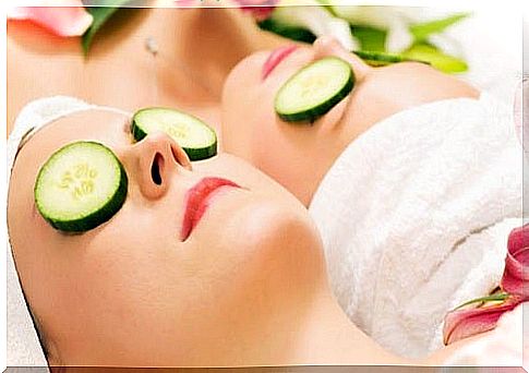 Cucumber juice eliminates dark circles.