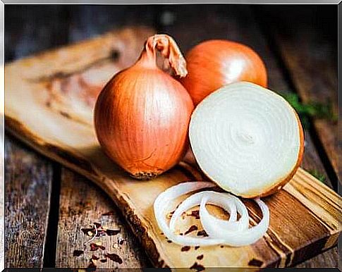 natural antibiotic remedies: onion infusion