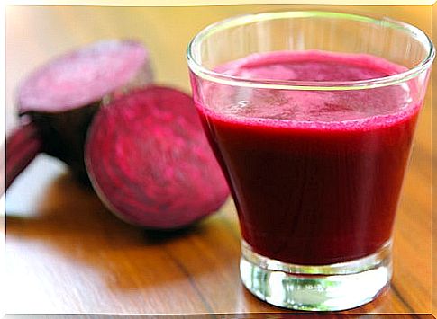 Detoxify your kidneys and bladder with juices.