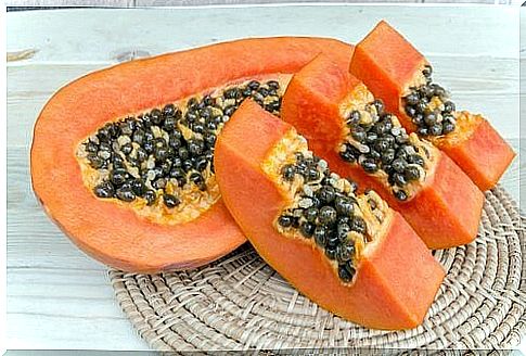 The best fruits for chronic constipation: papaya