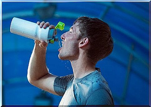 sweating makes you lose weight: men sweat more than women