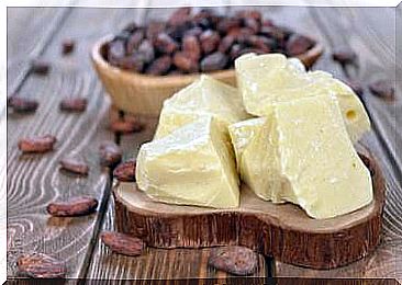 cocoa butter to reduce stretch marks