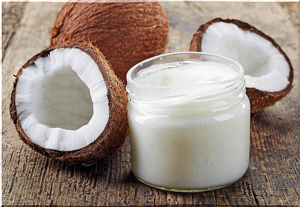 Homemade coconut and baking deodorant