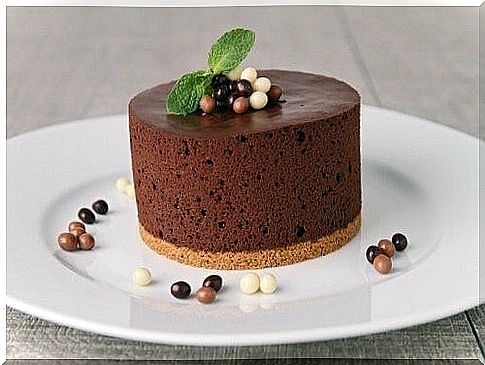 light chocolate mousse