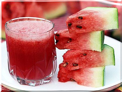 Watermelon juice to drink on an empty stomach.