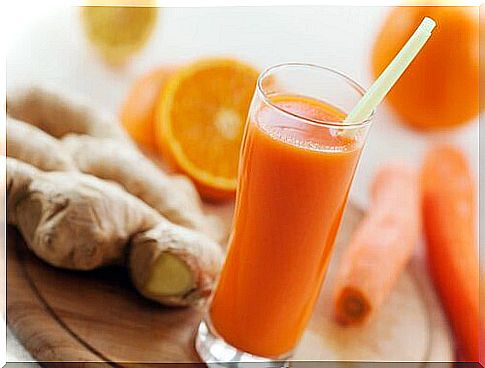 Preparation of carrot juice.